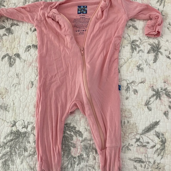 Kickee pants footies - Picture 2 of 3